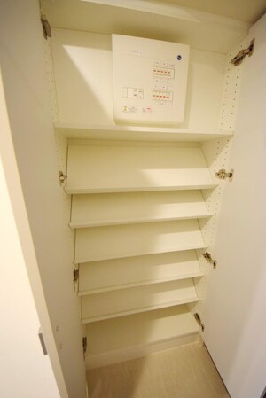 One ROOF Residence Kiba WESTの物件内観写真